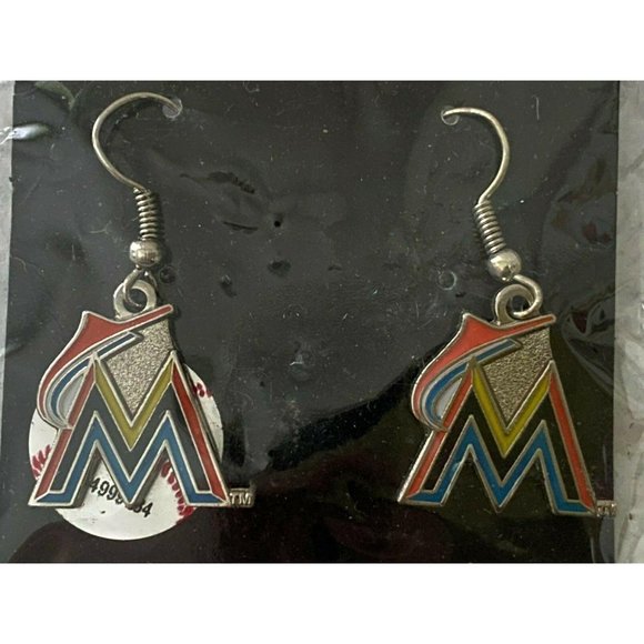 Miami Marlins Logo Dangle Earrings Marlins Fans - Picture 1 of 12